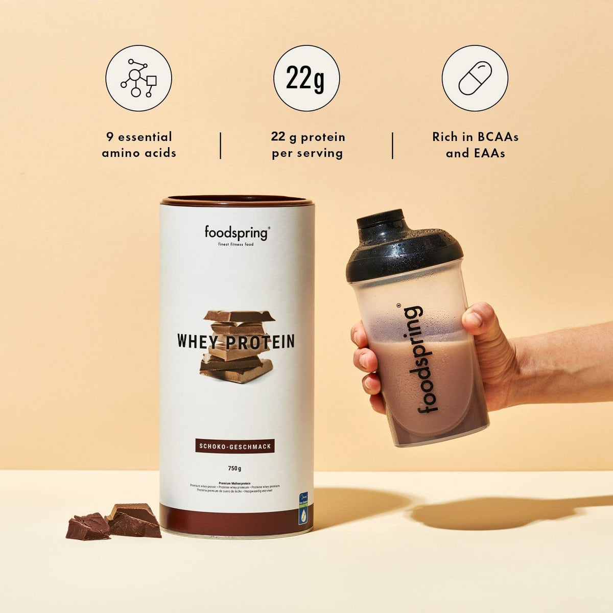 foodspring Whey Protein Powder Chocolate - with 22g Protein for Muscle Building, Perfect Solubility