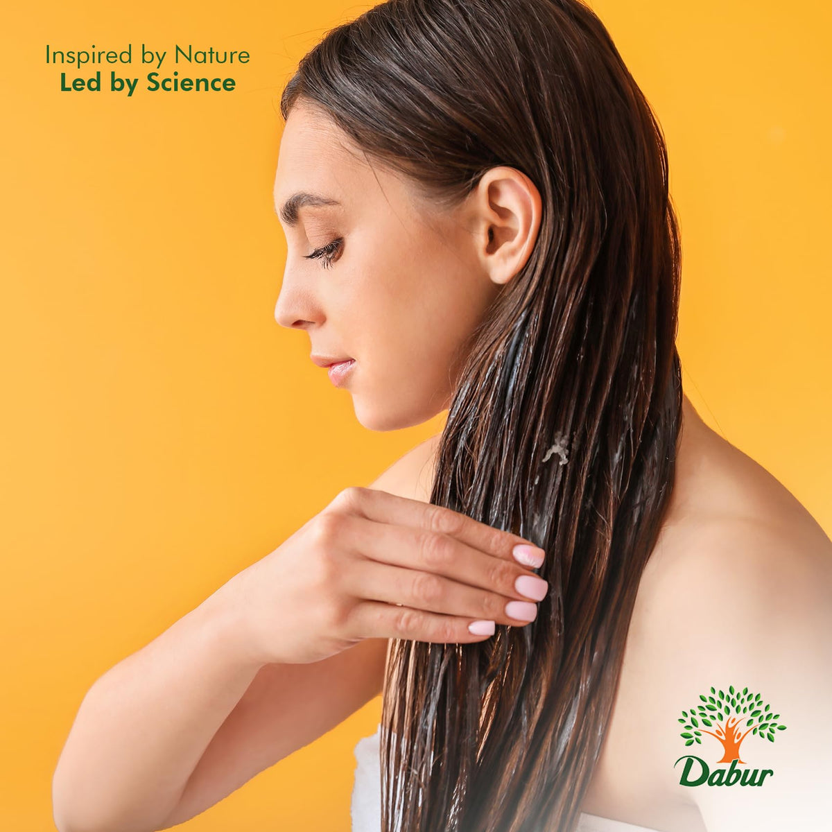 Dabur Maha Bhringraj Herbal Ayurvedic Hair Oil - Infused with Bhringraj Oil for Scalp Nourishment, Soft and Manageable Strands - Oils for Hair and Scalp Massage - 200ML (6.76 fl oz)